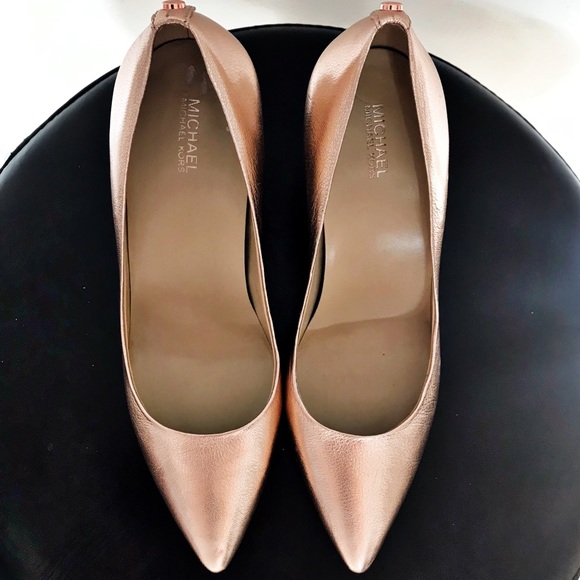 Michael Kors | Michael Rose Gold Pumps | 0137 - Picture 3 of 8